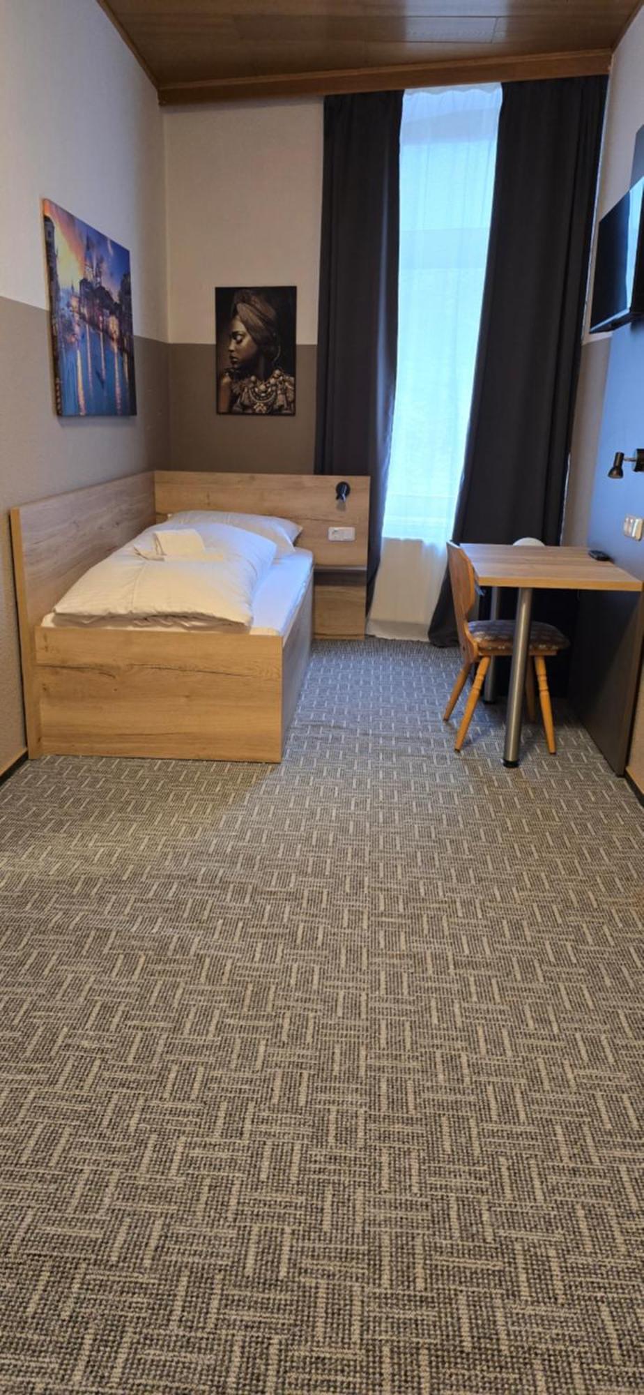 Hotel Zum Deutschen Eck Velbert Room photo